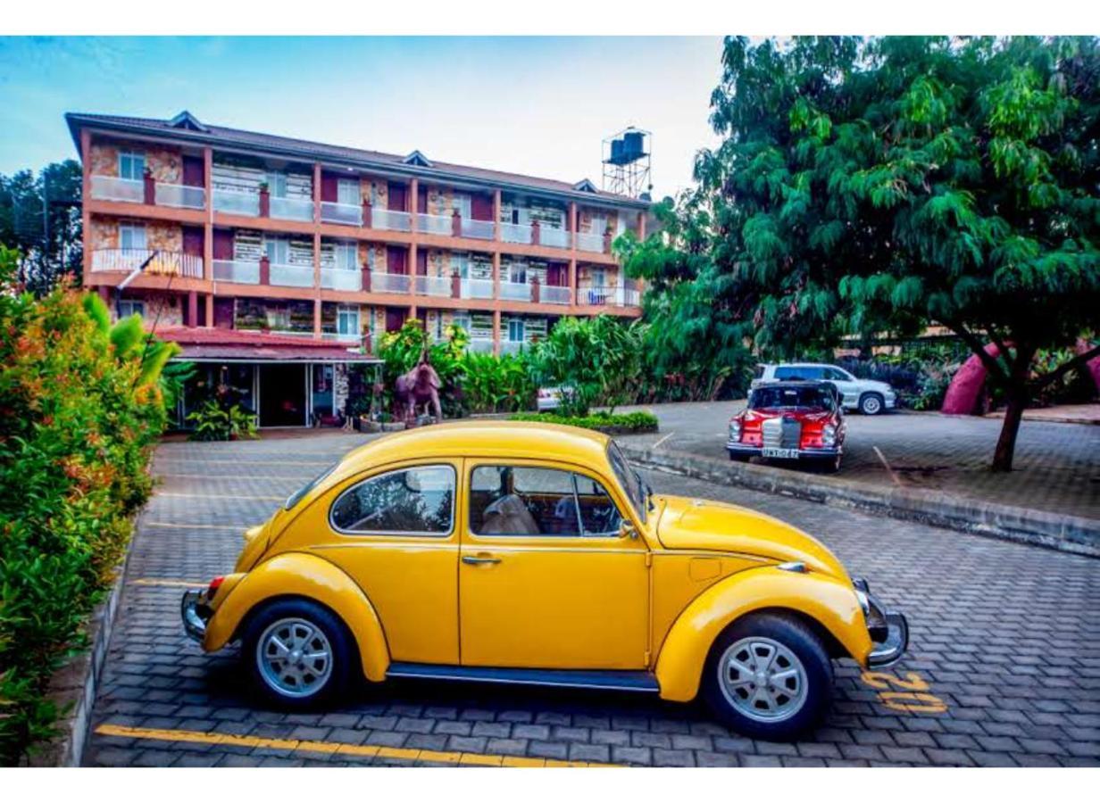 African Tribe Hotel Kampala Exterior photo